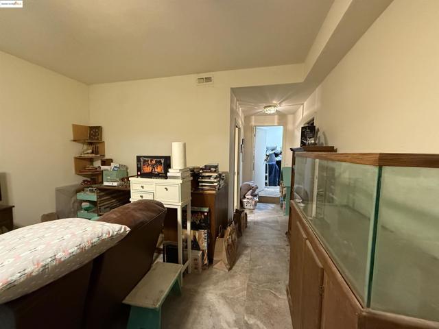 1118 Bush Avenue, Vallejo CA: https://media.crmls.org/mediaz/19e0870c-8939-4529-9b79-99c6f7bdf169.jpg
