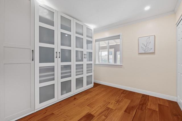 2347 Bennington Lane, Hayward CA: https://media.crmls.org/mediaz/19e27188-eaab-44c6-9e9e-c50b8a96cd95.jpg