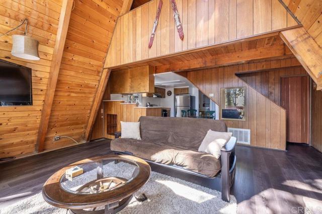 Detail Gallery Image 8 of 40 For 31450 Oceanview Drive, Running Springs,  CA 92382 - 3 Beds | 2 Baths