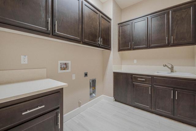 1357 Sunridge Drive, Hollister CA: https://media.crmls.org/mediaz/19e30444-bca3-41bf-b333-1ba927f797f2.jpg