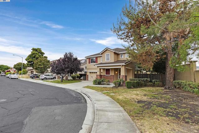 34906 Herringbone Ct, Union City CA: https://media.crmls.org/mediaz/19e41d99-7cc4-4b10-bce1-899210eeaaa8.jpg
