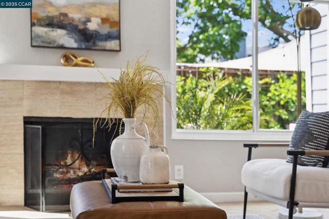 250 Ashley Circle, Danville CA: https://media.crmls.org/mediaz/19e42053-2a66-49a9-902f-6c9fece48c35.jpg