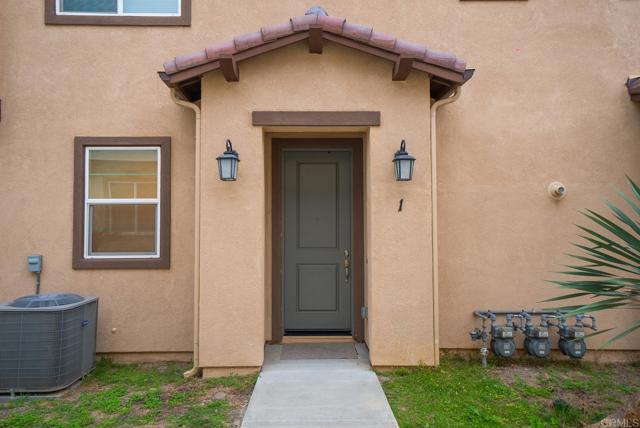 Detail Gallery Image 31 of 49 For 1711 Cal Orchid Pl #1,  Chula Vista,  CA 91913 - 2 Beds | 2 Baths