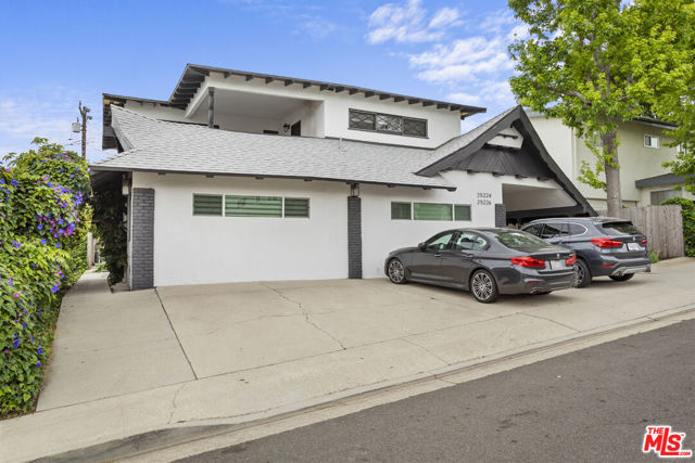 25226 Loytan Street, Torrance, California 90505, 2 Bedrooms Bedrooms, ,1 BathroomBathrooms,Residential Lease,Sold,Loytan,25575827