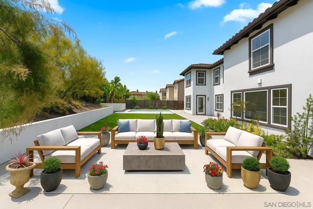 1120 Championship Rd, Oceanside CA: https://media.crmls.org/mediaz/19e6cd89-cd63-4bd3-8651-f1e32ea92cbe.jpg