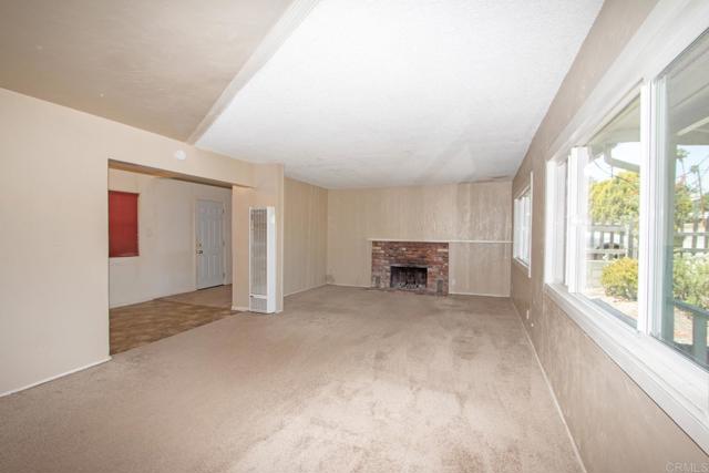 Detail Gallery Image 6 of 18 For 976 Olive Ave, Vista,  CA 92083 - 2 Beds | 1 Baths