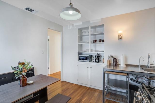 2204 2206 Albatross Street, San Diego CA: https://media.crmls.org/mediaz/19e7ff5b-b69c-4219-ada4-bb8a78e97314.jpg