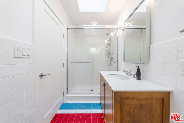 10148 Angelo Circle, Beverly Hills CA: https://media.crmls.org/mediaz/19e86b0b-45bb-4e00-a242-a0f321ac56cb.jpg