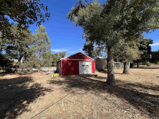 30247 Chihuahua Valley Road, Warner Springs CA: https://media.crmls.org/mediaz/19e92f6d-2784-486a-a3d0-4670d9f5b812.jpg