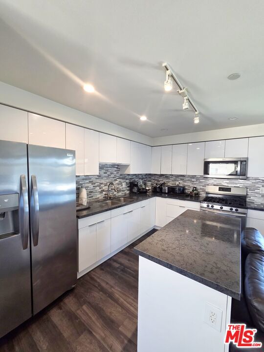 2651 S Hobart Blvd #unit 1