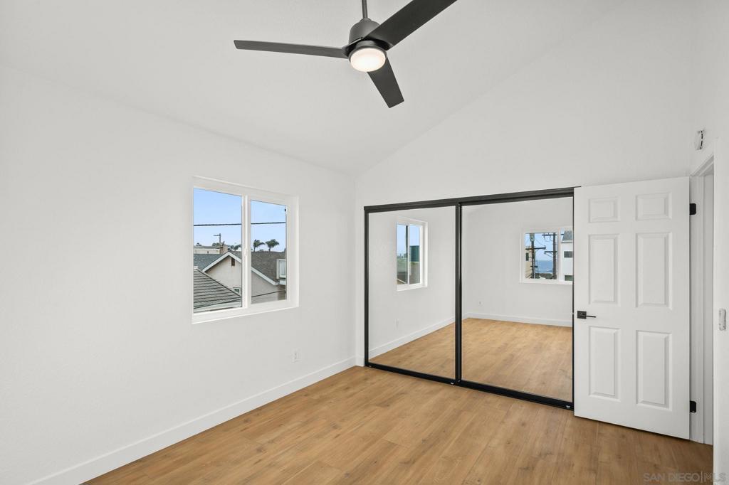 MLS #250045021SD image #22