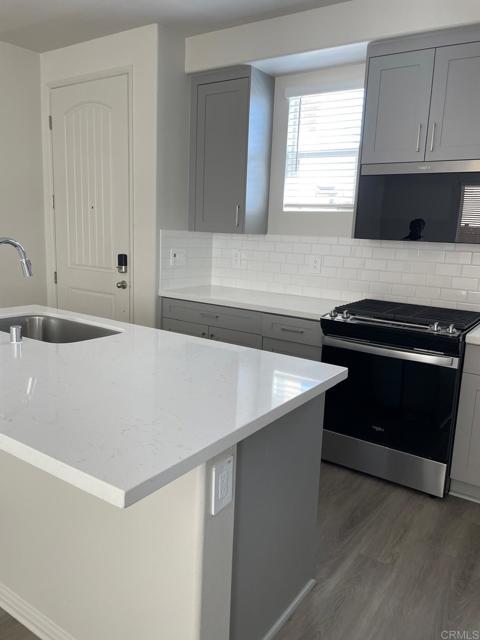 Detail Gallery Image 7 of 75 For 28325 via Moscotel, Temecula,  CA 92591 - 3 Beds | 2/1 Baths