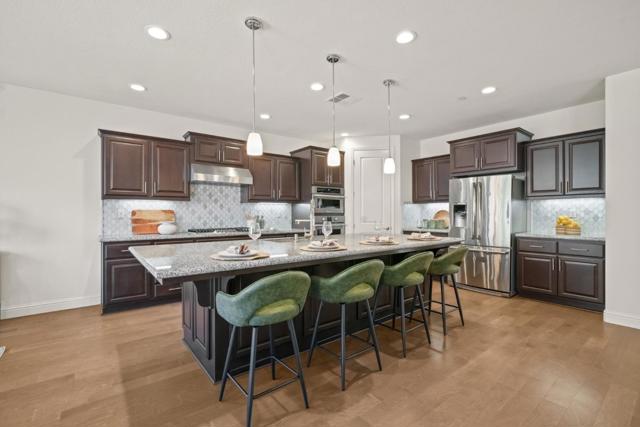 29732 Cantera Drive, Hayward CA: https://media.crmls.org/mediaz/19ece5af-6483-4cb8-aef8-4c2e05a6b127.jpg