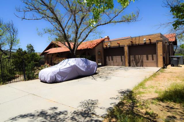 23684 Viejas Grade Rd, Descanso CA: https://media.crmls.org/mediaz/19ed0311-9422-4e87-a851-f88fca826fca.jpg