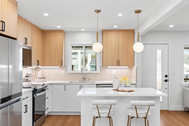 565 Serra Drive, South San Francisco CA: https://media.crmls.org/mediaz/19edcc7a-6809-46e3-80ba-07b0f454a72b.jpg