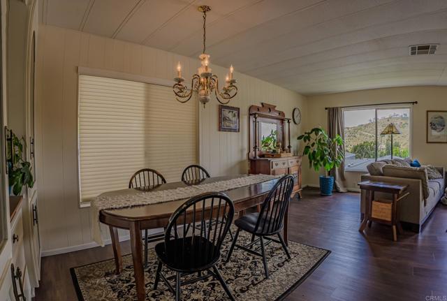 Detail Gallery Image 7 of 28 For 4650 Dulin #121,  Fallbrook,  CA 92028 - 2 Beds | 2 Baths