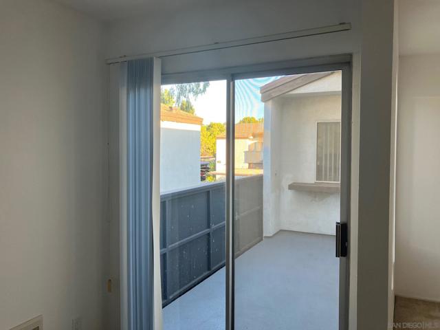 1361 Caminito Gabaldon, San Diego CA: https://media.crmls.org/mediaz/19ee1f82-24a6-49eb-96d0-2c51b3d3fa17.jpg