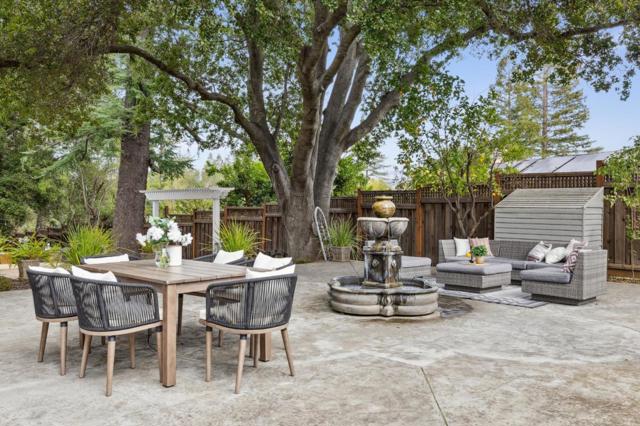 19050 Camino Barco, Saratoga CA: https://media.crmls.org/mediaz/19ee2de1-1dd6-49ae-aa6e-30814405a01c.jpg