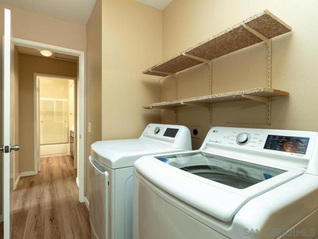 9555 Via Pereza, San Diego CA: https://media.crmls.org/mediaz/19f06698-78f0-4f2d-a715-68659ffe2f27.jpg
