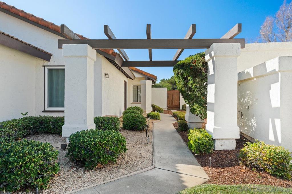 MLS #250043303SD image #4