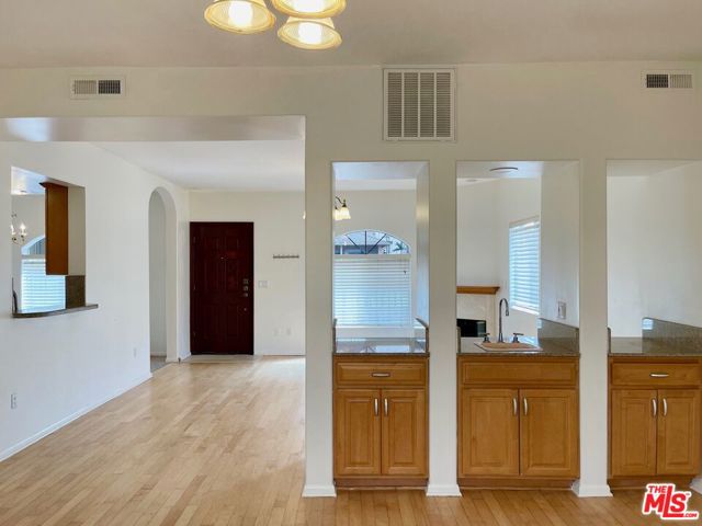 1717 Armacost Avenue, Los Angeles CA: https://media.crmls.org/mediaz/19f14a19-de02-4ec0-918a-cf26faaeacaf.jpg