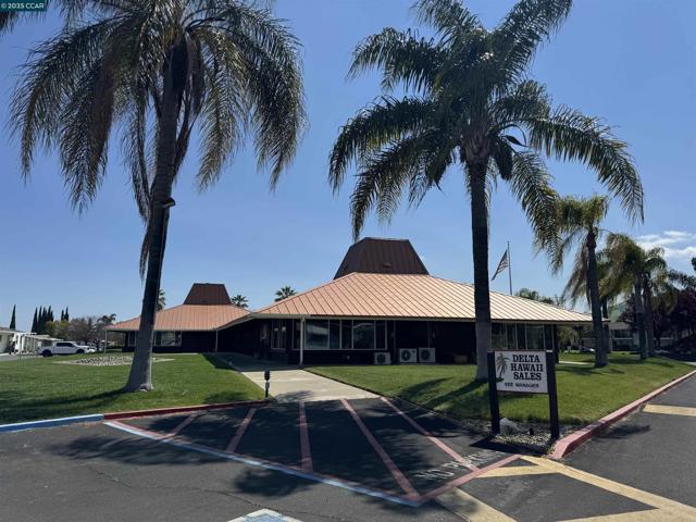 256 Oahu Drive, Pittsburg CA: https://media.crmls.org/mediaz/19f1ad9b-3332-4bcf-9677-a01b63b7f6af.jpg