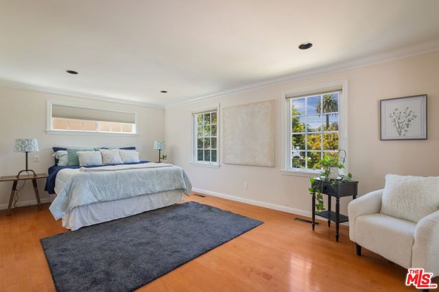 2249 Linnington Avenue, Los Angeles CA: https://media.crmls.org/mediaz/19f1cfbe-d30a-4e19-8c24-b2f9ff0e01da.jpg