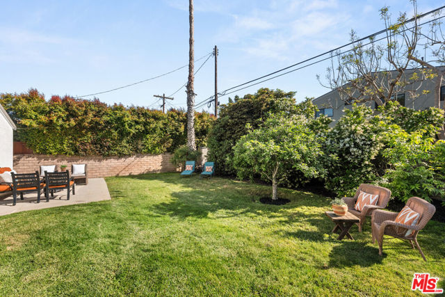 4101 Coolidge Avenue, Los Angeles CA: https://media.crmls.org/mediaz/19f214f5-4715-47a7-b734-5f50a417f315.jpg