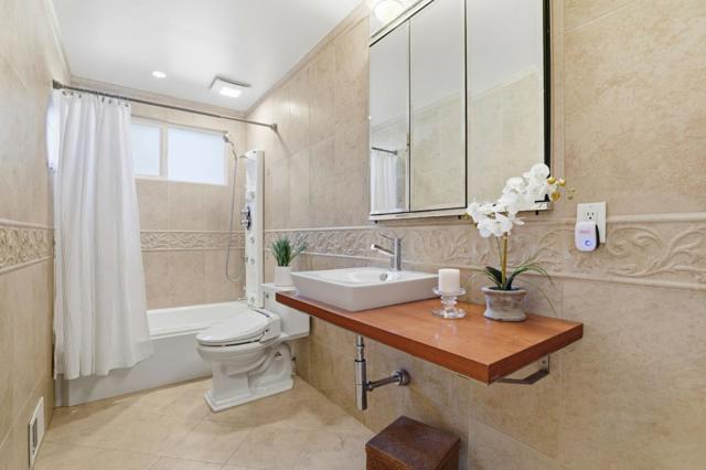 15581 Flintridge Drive, Los Gatos CA: https://media.crmls.org/mediaz/19f2a459-e2cb-4acb-bd30-97a08dbeb1dc.jpg