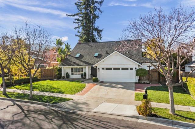 305 Albert Drive, Los Gatos CA: https://media.crmls.org/mediaz/19f2efd4-825b-4d13-a2ea-dd5799703d41.jpg