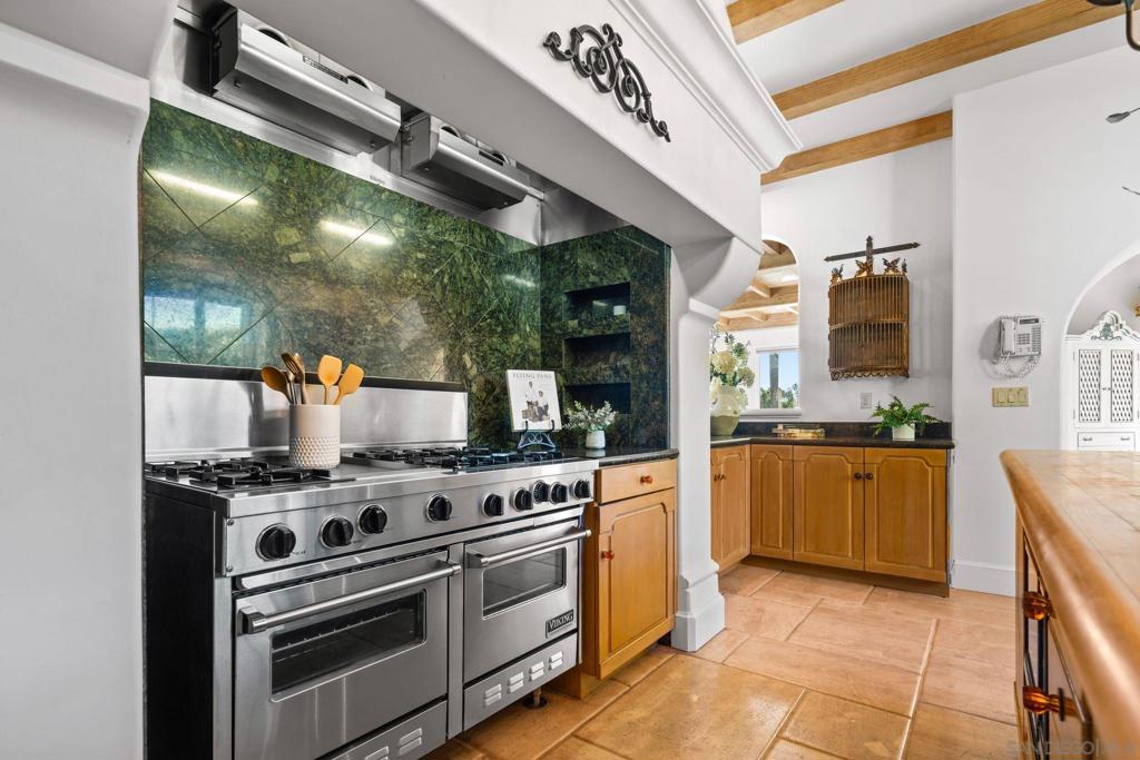 6692 La Jolla Scenic Dr S - photo 14