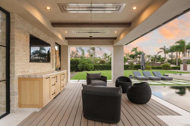 Detail Gallery Image 14 of 15 For 16345 Los Arboles, Rancho Santa Fe,  CA 92067 - 7 Beds | 7/2 Baths