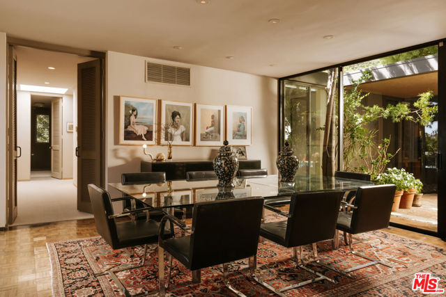 5 Bed Home for Sale in Los Angeles, California