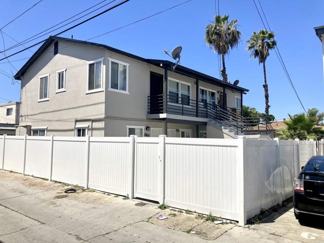 3867 71 Menlo Avenue, San Diego CA: https://media.crmls.org/mediaz/19f52cc4-b342-4966-91e0-9a511a211ee4.jpg