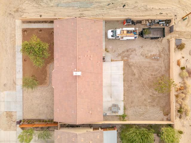 1492 N Marina Drive, Thermal CA: https://media.crmls.org/mediaz/19f53cd6-611b-43ff-9d0a-9f45395e016a.jpg