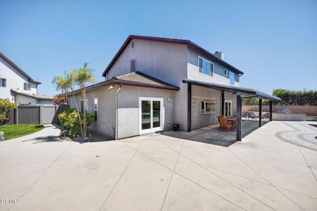 115 Cleveland Court, Ventura CA: https://media.crmls.org/mediaz/19f57c8f-fa47-4bb3-bb42-df98de6337b2.jpg