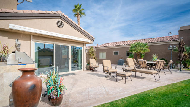 86169 Arrowood Avenue, Coachella CA: https://media.crmls.org/mediaz/19f59fbd-63e1-4587-a252-50b3ee745bc2.jpg