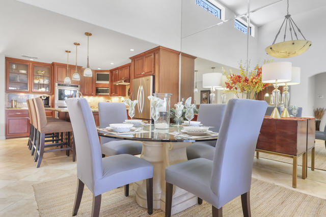 76099 Impatiens Circle, Palm Desert CA: https://media.crmls.org/mediaz/19f5f90f-b3b8-4162-b895-7a5c7f4839da.jpg