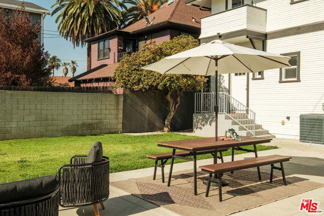 2907 Halldale Avenue, Los Angeles CA: https://media.crmls.org/mediaz/19f626ea-e507-418a-9955-bfef1bd9de53.jpg