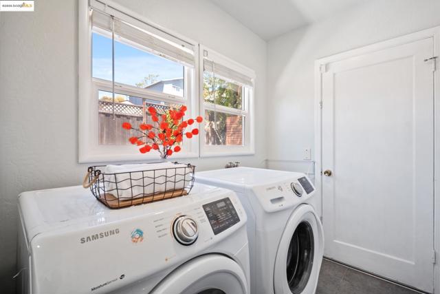 18628 Madison Ave, Castro Valley CA: https://media.crmls.org/mediaz/19f69ec6-8da3-47db-ab6f-82e5a4f2aa06.jpg