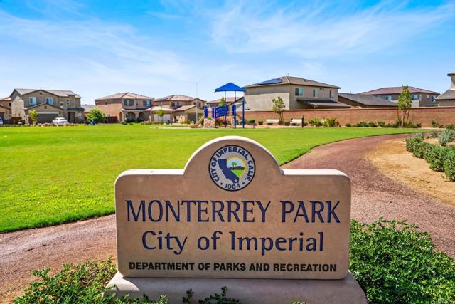 2504 Vista Del Mar Lane, Imperial CA: https://media.crmls.org/mediaz/19f89743-a785-48ae-a2db-5381b2245d87.jpg