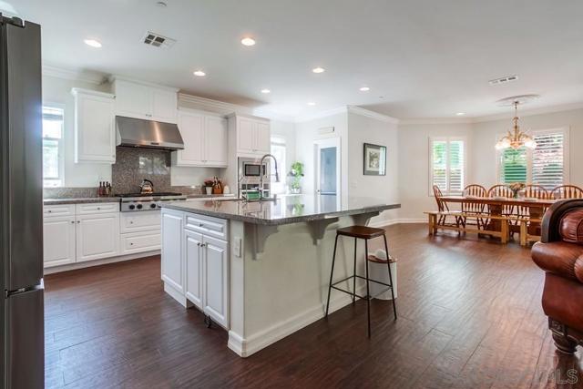 908 Hydra Ct, San Marcos CA: https://media.crmls.org/mediaz/19f9701e-bba1-45ec-97c8-437c4bd0274b.jpg