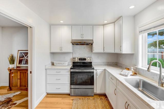 700 Elm Avenue, Seaside CA: https://media.crmls.org/mediaz/19faf038-a55d-4e43-afa6-3efe390b7e9d.jpg