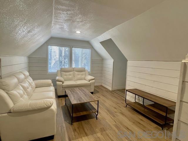 41489 Comstock Ln, Big Bear CA: https://media.crmls.org/mediaz/19fbb4ce-ebc2-4957-b60d-d9993e765136.jpg
