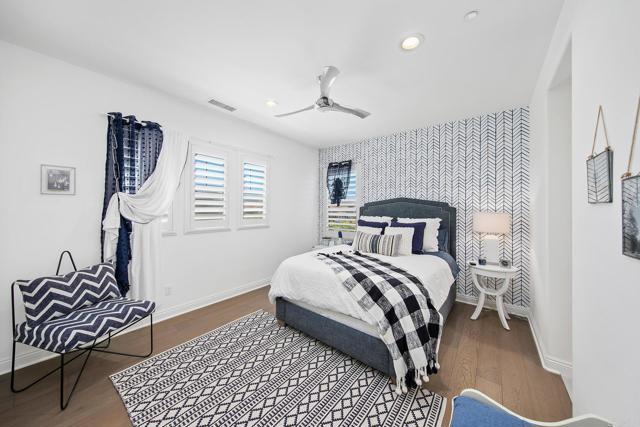 15642 Tanner Ridge Rd, San Diego CA: https://media.crmls.org/mediaz/19fc549f-ca84-4d6b-af75-603a38493e09.jpg