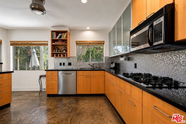 3162 Durand Drive photo 6