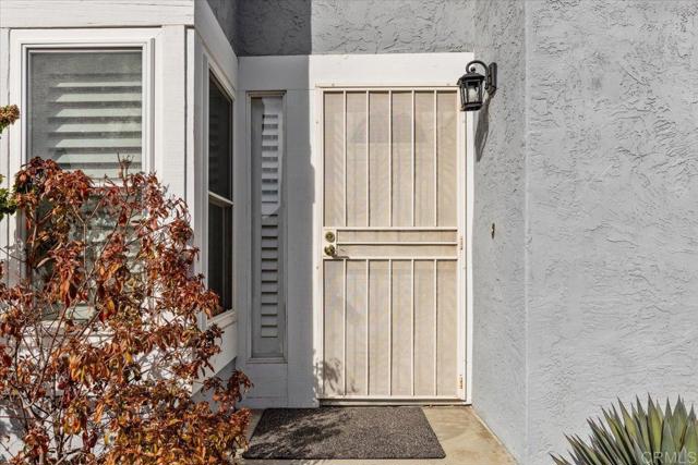 10250 New Bedford Court, Lakeside CA: https://media.crmls.org/mediaz/19fd37c1-90e6-4d43-a968-c6ff6bd7741b.jpg