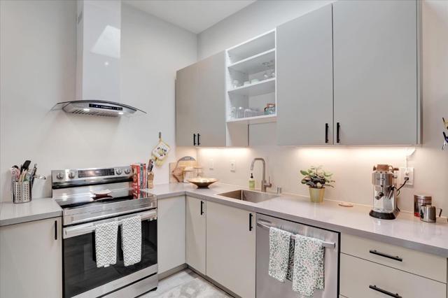 355 S 17th Street, San Jose CA: https://media.crmls.org/mediaz/19fd6794-dd91-457f-bdc5-045968129e33.jpg