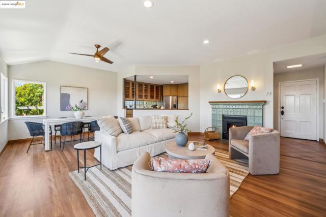 917 Avis Dr, El Cerrito CA: https://media.crmls.org/mediaz/19fe8eef-0429-4b52-af67-57feb7dc06ee.jpg