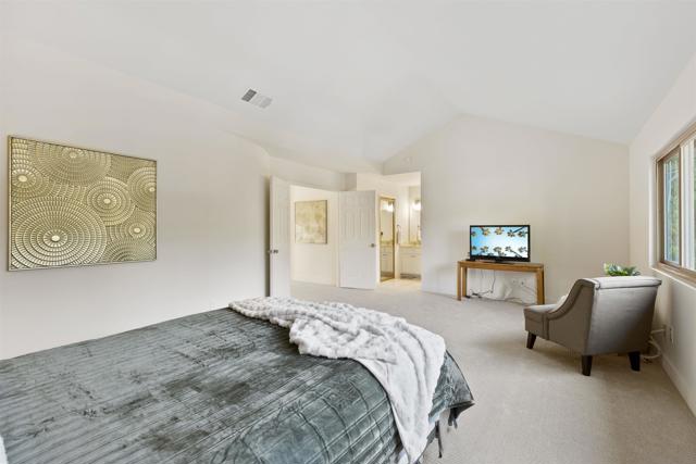 9720 Graceland Way,  CA: https://media.crmls.org/mediaz/19ff3e61-8366-4bdc-8304-a849b41c1641.jpg
